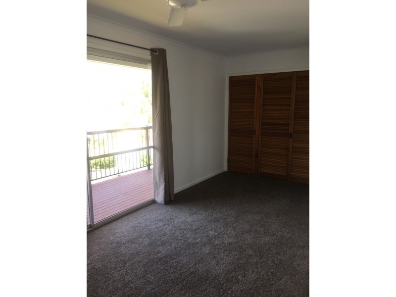 1/15 Woomerah Ave, Cannonvale QLD 4802