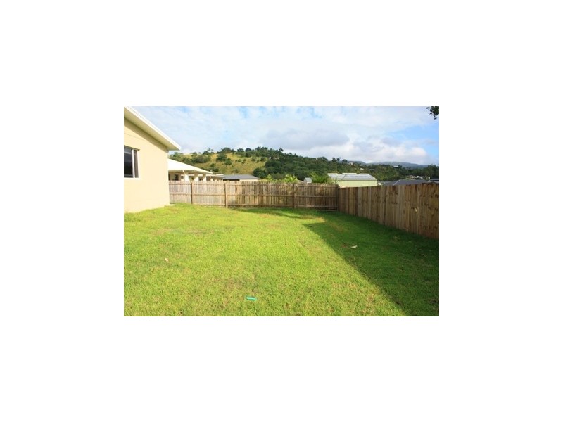 11 Endeavour Circuit, Cannonvale QLD 4802