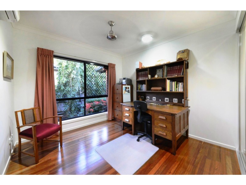 37 Eshelby Drive, Cannonvale QLD 4802