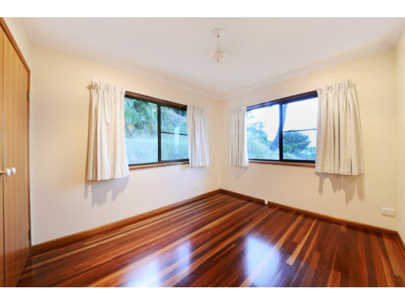 2 Stewart Drive, Cannonvale QLD 4802