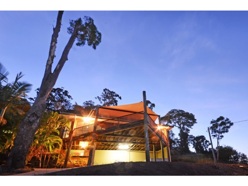 2 Stewart Drive, Cannonvale QLD 4802