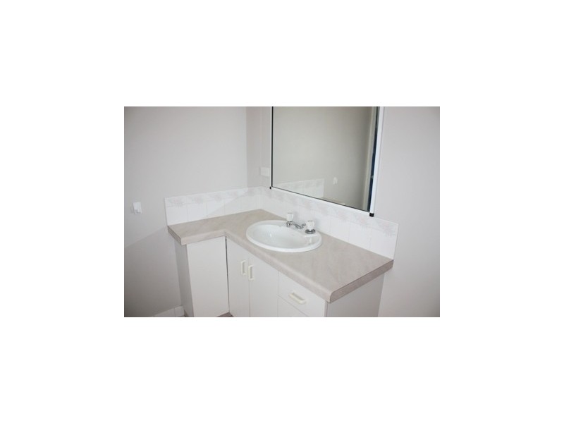 7 Grace Avenue, Cannonvale QLD 4802