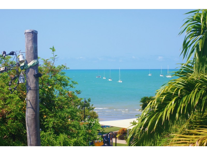 2/257 Shute Harbour Road, Airlie Beach QLD 4802