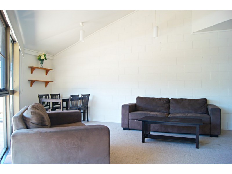 2/257 Shute Harbour Road, Airlie Beach QLD 4802