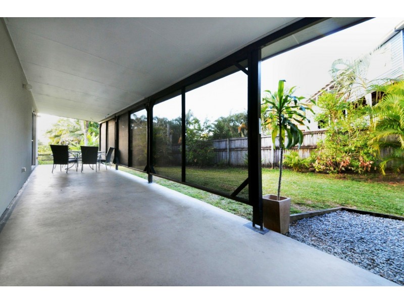 24 Jones Road, Cannonvale QLD 4802