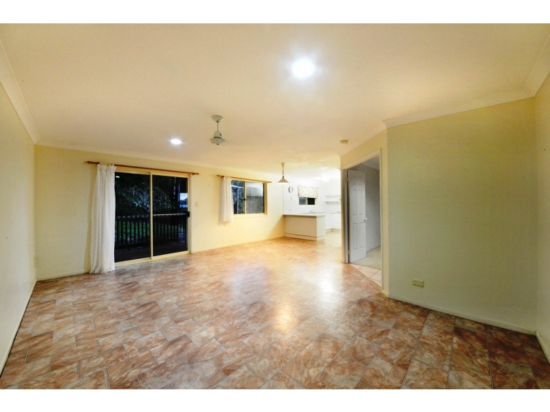 25 Jones Road, Cannonvale QLD 4802