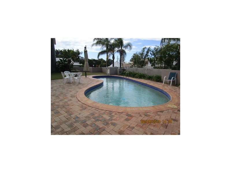 2C/10 Island Drive, Cannonvale QLD 4802