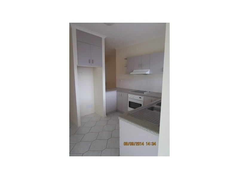 2C/10 Island Drive, Cannonvale QLD 4802