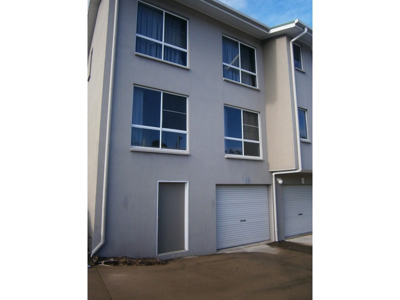 2C/10 Island Drive, Cannonvale QLD 4802