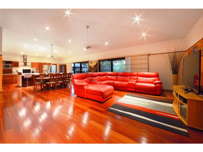 68 Galbraith Park Drive, Cannonvale QLD 4802