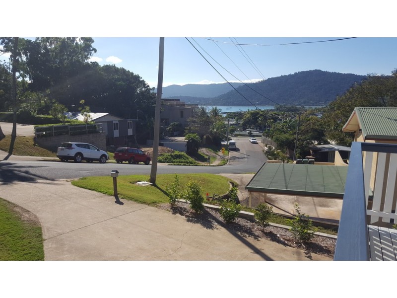 8 Begley Street, Airlie Beach QLD 4802