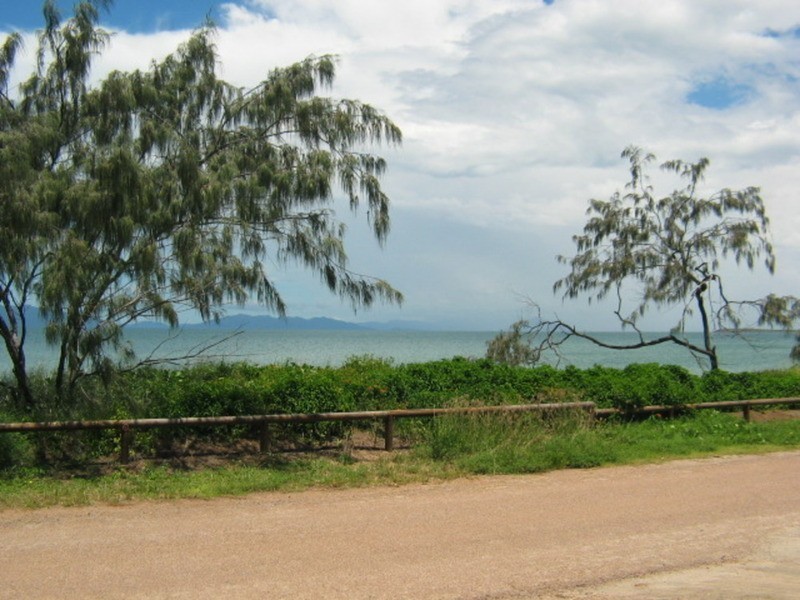 7 Bluewater Parade, Bowen QLD 4805