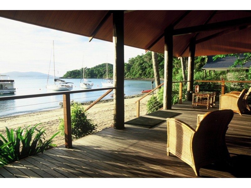 Bure 1 Palm Bay, Long Island QLD 4741