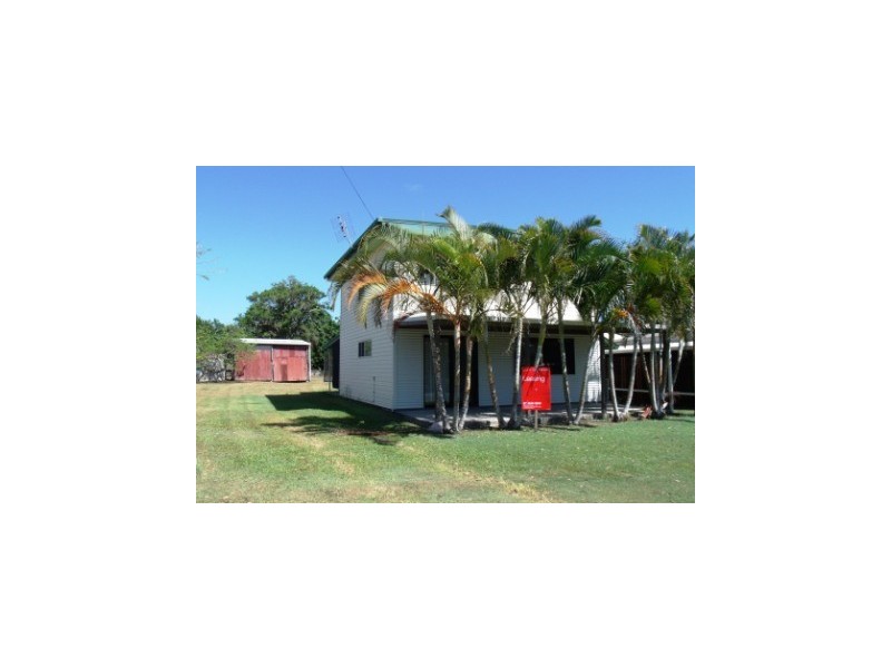 17 Shannon Street, Midge Point QLD 4799