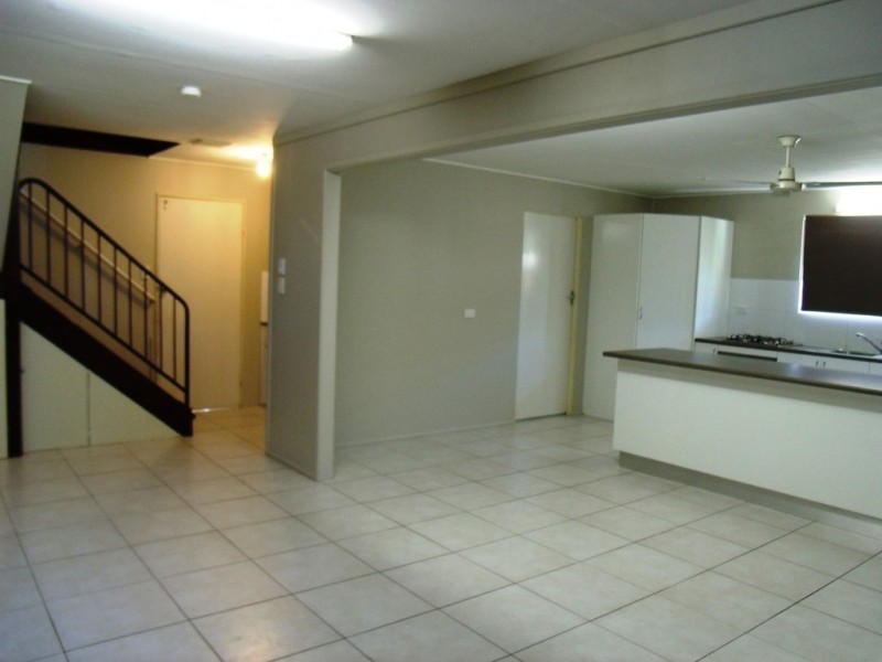 17 Shannon Street, Midge Point QLD 4799