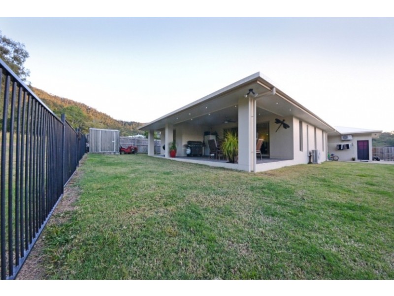 37 Endeavour Circuit, Cannonvale QLD 4802