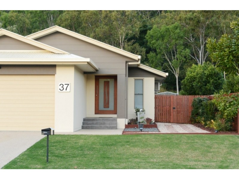 37 Endeavour Circuit, Cannonvale QLD 4802