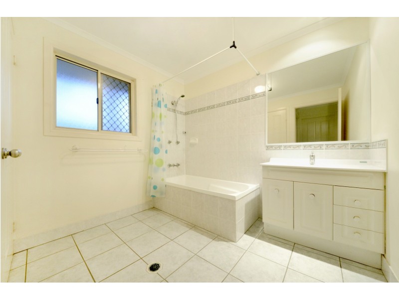 4/10 Erromango Drive, Jubilee Pocket QLD 4802