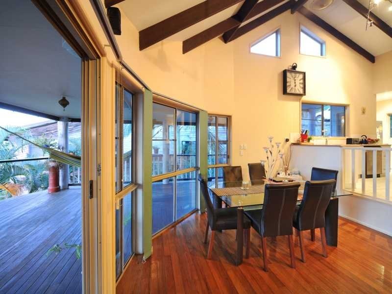 5 Woodwark Crescent, Cannonvale QLD 4802