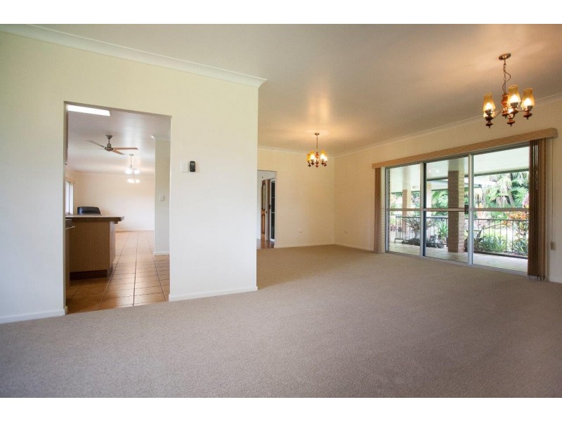 11 Sugarloaf Road, Sugarloaf QLD 4800