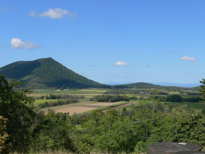 11 Sugarloaf Road, Sugarloaf QLD 4800