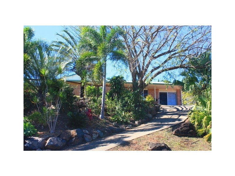 33 South Molle Boulevard, Cannonvale QLD 4802