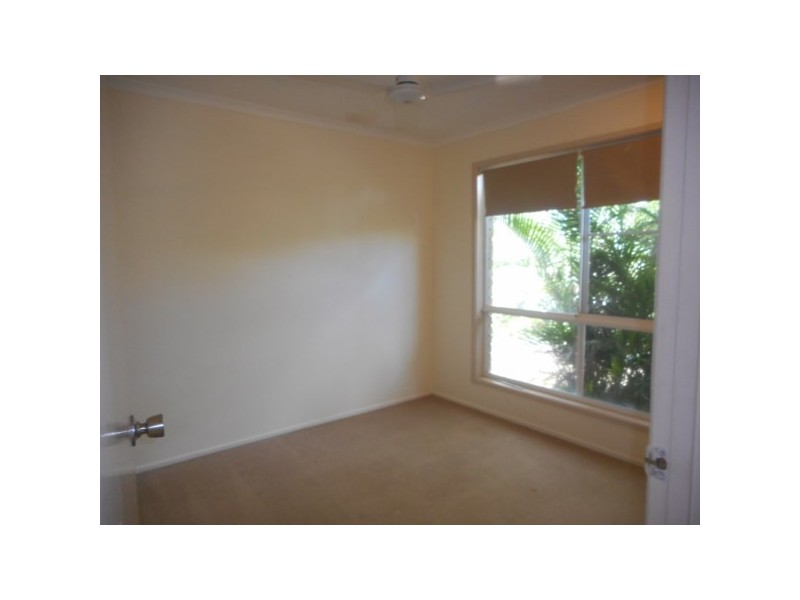 33 South Molle Boulevard, Cannonvale QLD 4802