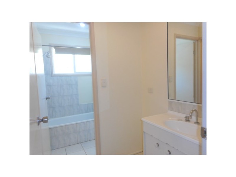 33 South Molle Boulevard, Cannonvale QLD 4802