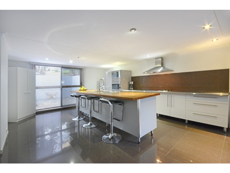 17 Stewart Drive, Cannonvale QLD 4802