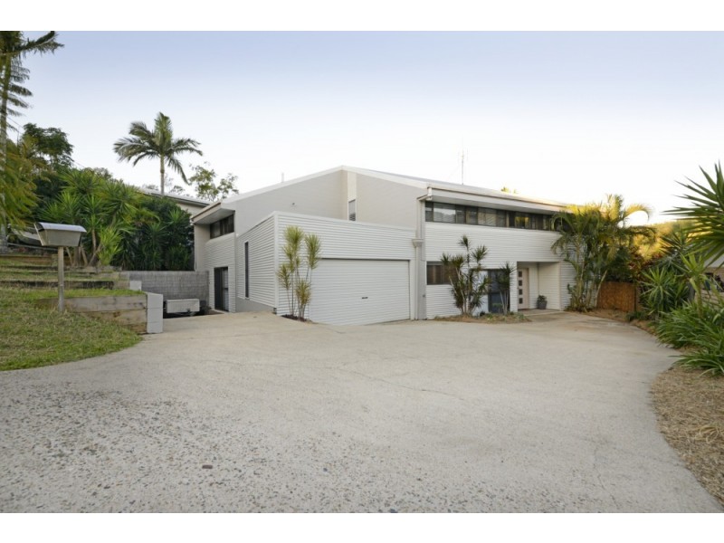 17 Stewart Drive, Cannonvale QLD 4802