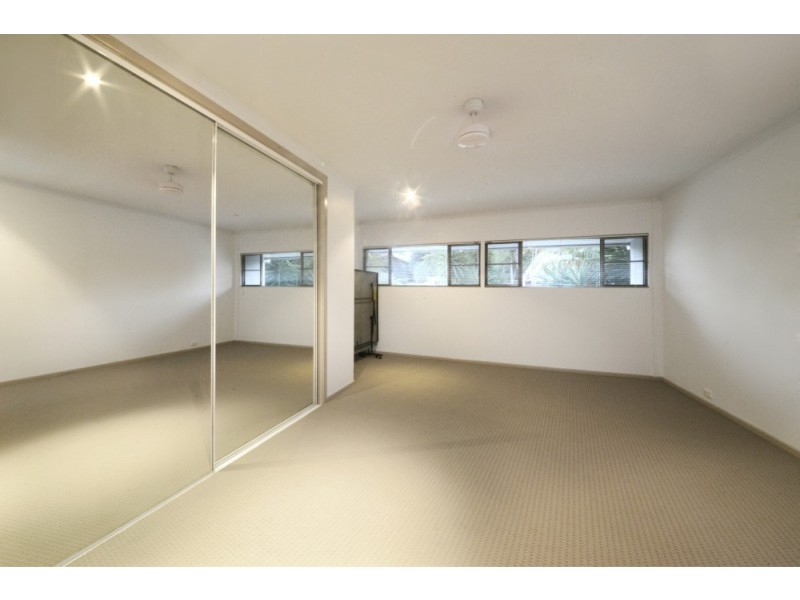17 Stewart Drive, Cannonvale QLD 4802