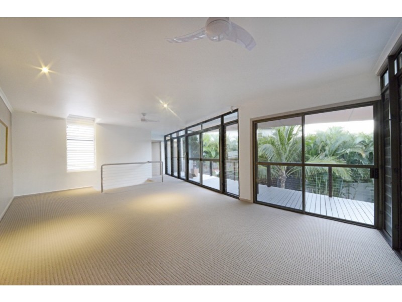 17 Stewart Drive, Cannonvale QLD 4802