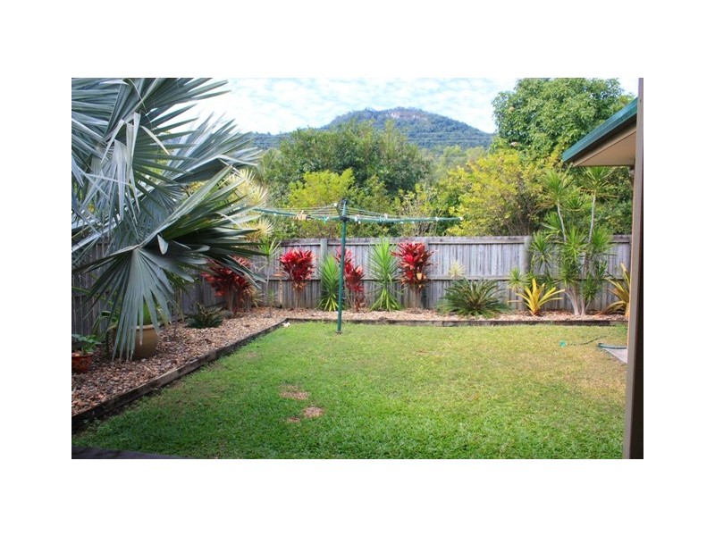 2/24 Banksia Court, Cannonvale QLD 4802