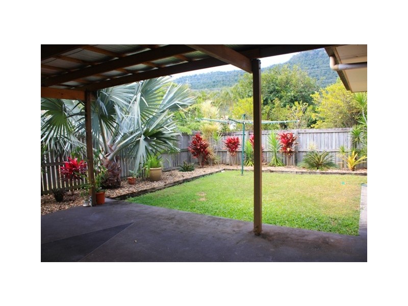 2/24 Banksia Court, Cannonvale QLD 4802