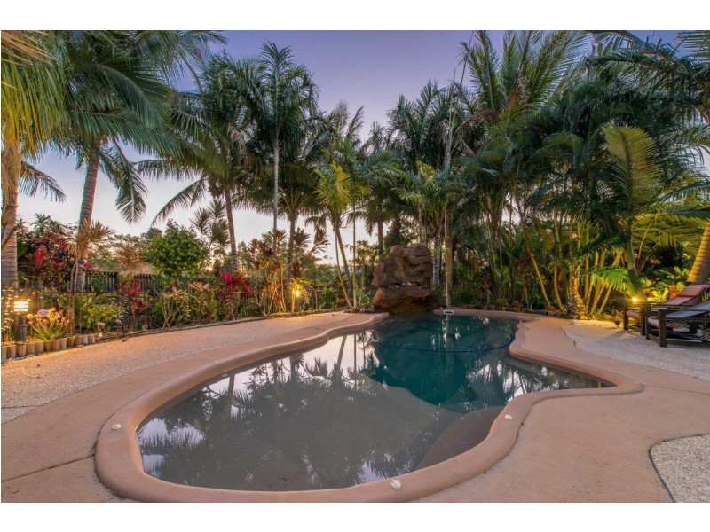 16 Jones Road, Cannonvale QLD 4802