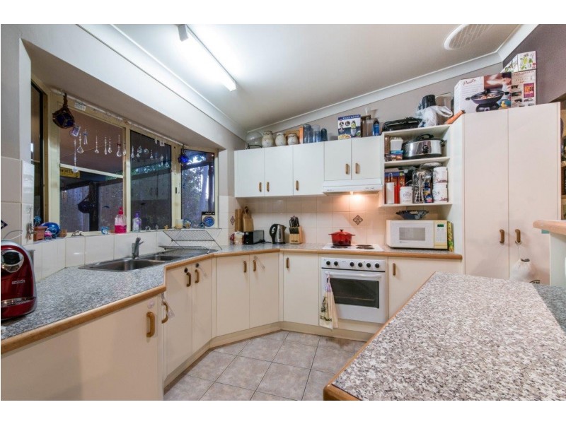 16 Jones Road, Cannonvale QLD 4802