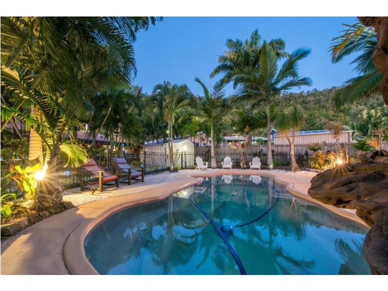 16 Jones Road, Cannonvale QLD 4802