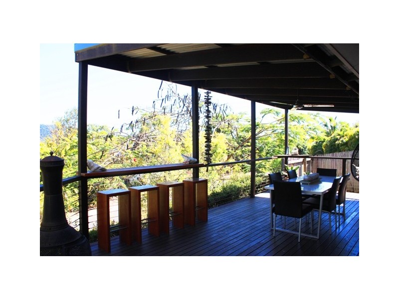 31 South Molle Boulevard, Cannonvale QLD 4802