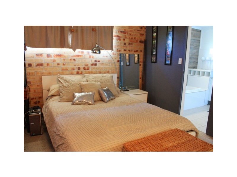 31 South Molle Boulevard, Cannonvale QLD 4802