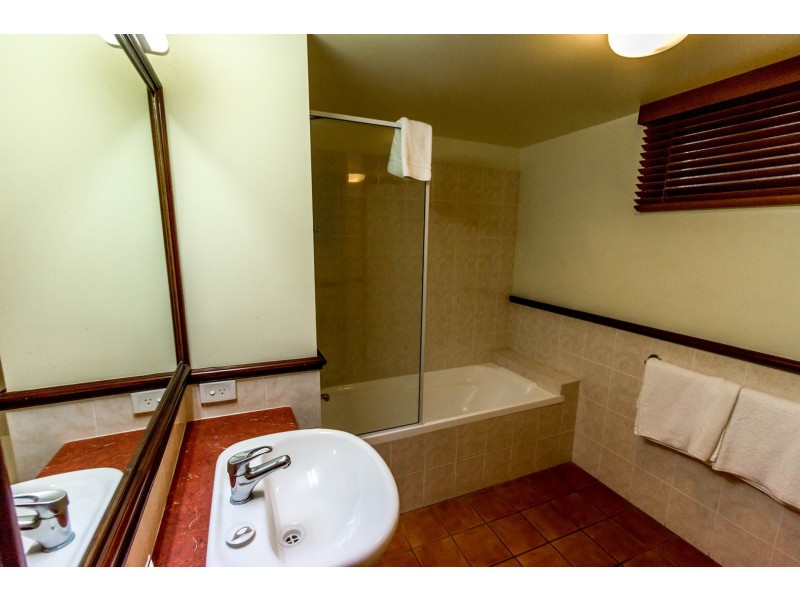 3/4 Golden Orchid Drive, Airlie Beach QLD 4802