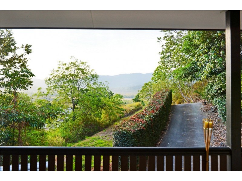 103 Kookaburra Drive, Cannon Valley QLD 4800