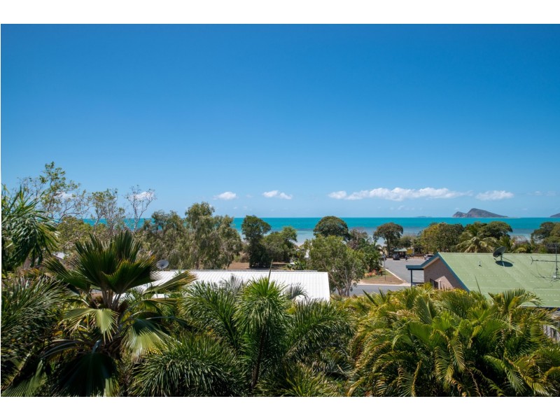 13 Roseric Crescent, Hideaway Bay QLD 4800