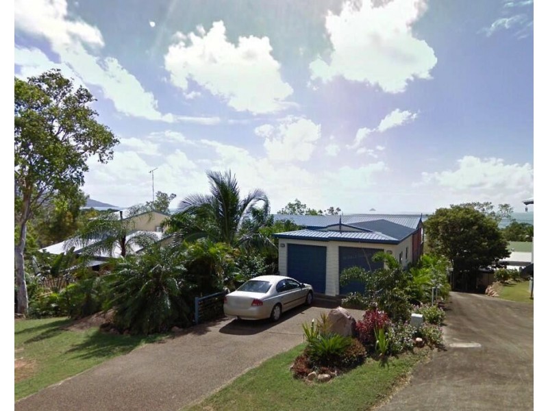 13 Roseric Crescent, Hideaway Bay QLD 4800
