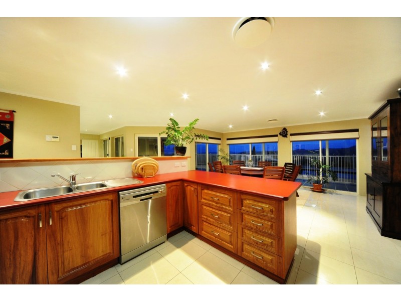 101 Kookaburra Drive, Cannon Valley QLD 4800
