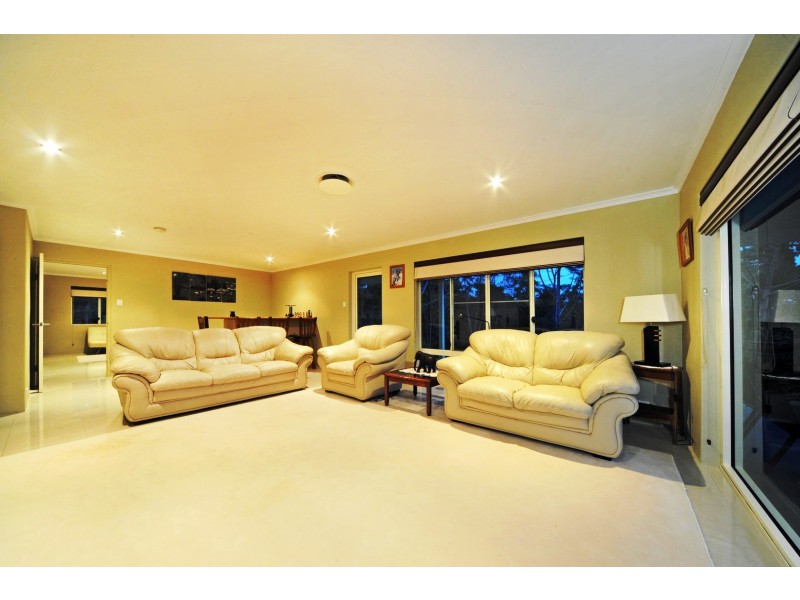 101 Kookaburra Drive, Cannon Valley QLD 4800