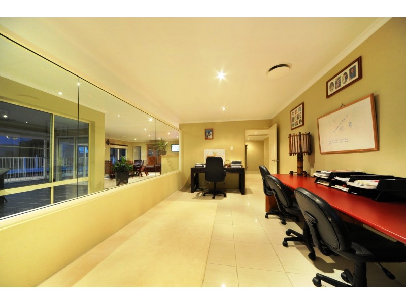 101 Kookaburra Drive, Cannon Valley QLD 4800