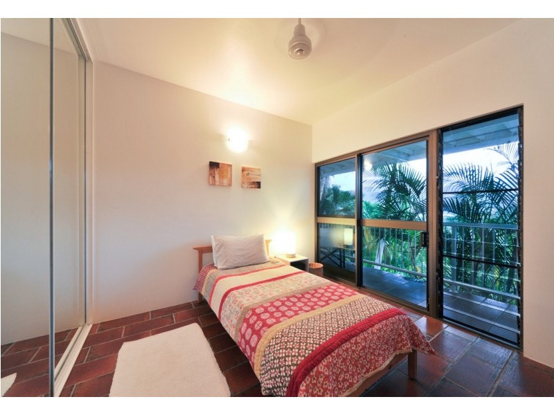 16 Harbour Avenue, Shute Harbour QLD 4802