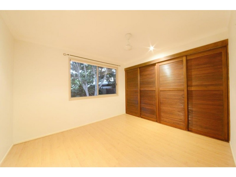 2 Picaninni Close, Cannonvale QLD 4802