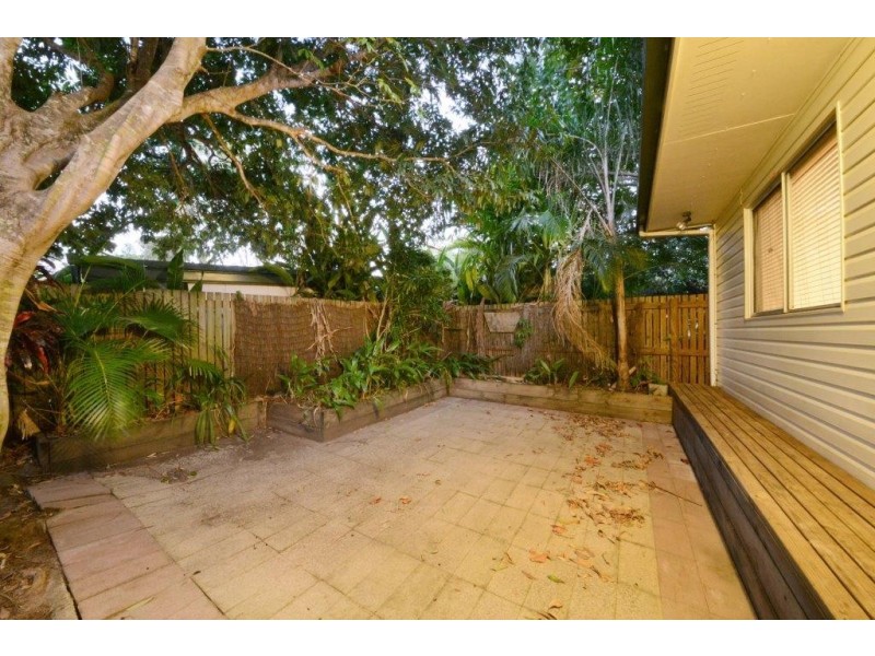 2 Picaninni Close, Cannonvale QLD 4802