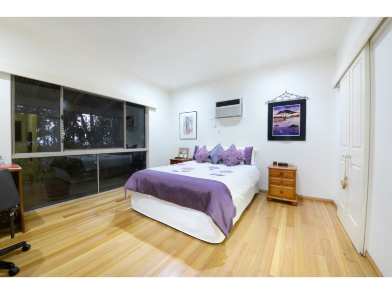 5 Gregory Court, Cannonvale QLD 4802